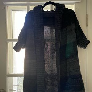 Vince short sleeve grey and black long cardigan